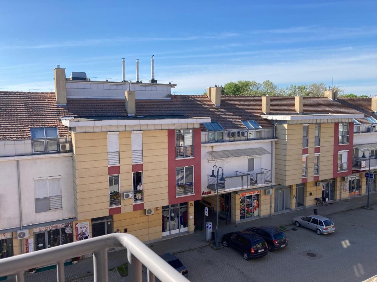 Noemi Apartman Hajdúszoboszló Екстериор снимка